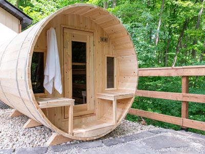 Outdoor barrel sauna